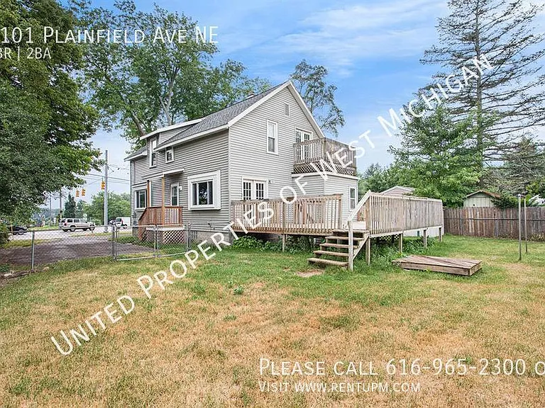 3101 Plainfield Ave NE — Photo 16