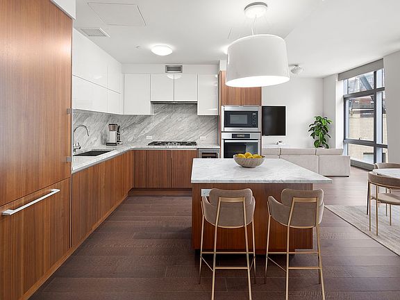 2nd image of 35 W 15th St APT 8D