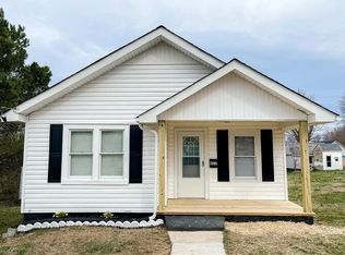 612 Sunset Dr, Mount Airy, NC 27030