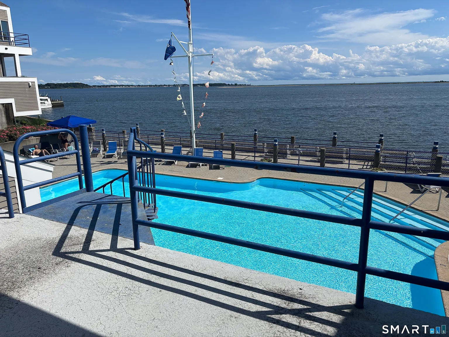 Harbour Landing — Photo 1
