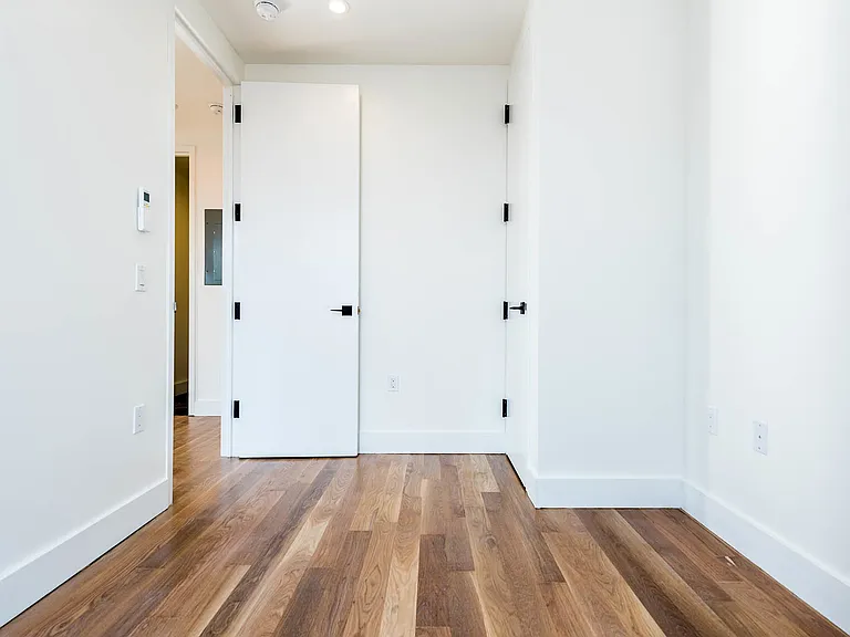 182 Malcolm X Blvd #4B — Photo 7
