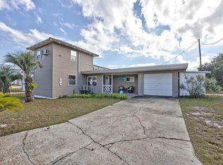 6 Tarpon St, Alligator Point, FL 32346