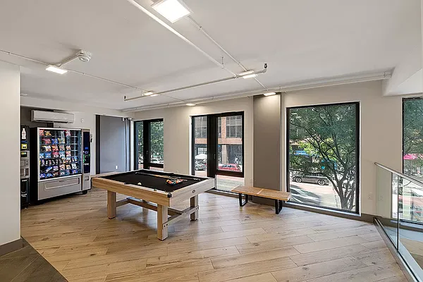 Rented by REAL New York | media 8