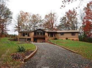 763 Glen Cove Dr, Ruther Glen, VA 22546