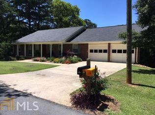 2 Parkway Dr SE, Rome, GA 30161