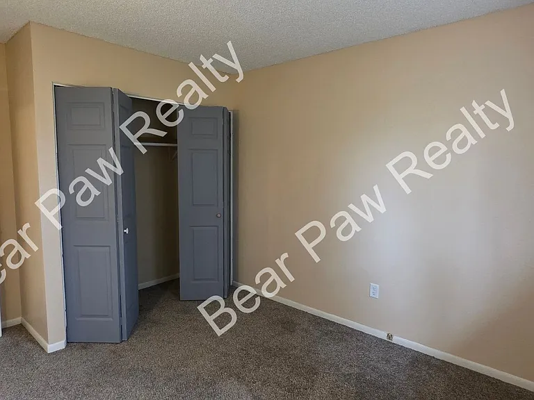 279 Reed Ave — Photo 11