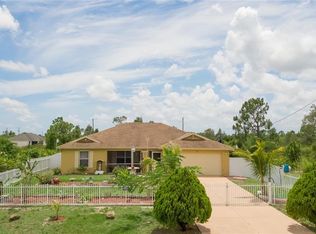 72 Milwaukee Blvd, Lehigh Acres, FL 33974