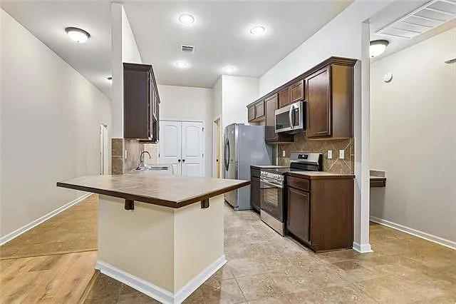 74307 Zeta Ave — Photo 2