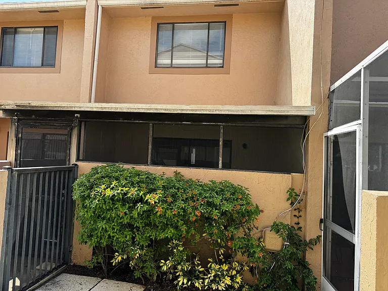 139 Sparrow Dr #3G — Photo 8