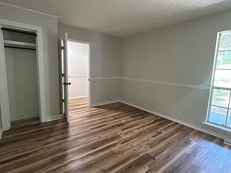 1152 Ferncrest Dr — Photo 8