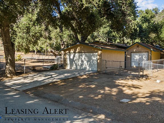 3rd image of 40108 San Francisquito Canyon Rd