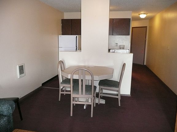 3rd image of 304 14th St NW #110