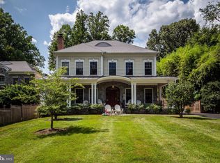 6839 Wilson Ln, Bethesda, MD 20817