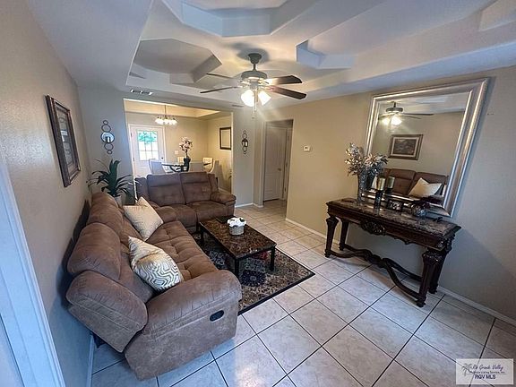 4th image of 3633 Rey Enrique Dr