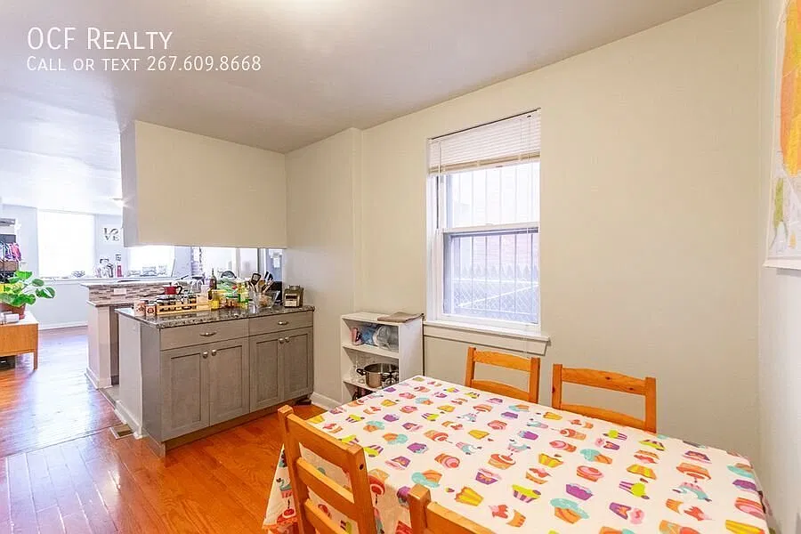 Two Bedroom Graduate Hospital Apartment — Photo 4