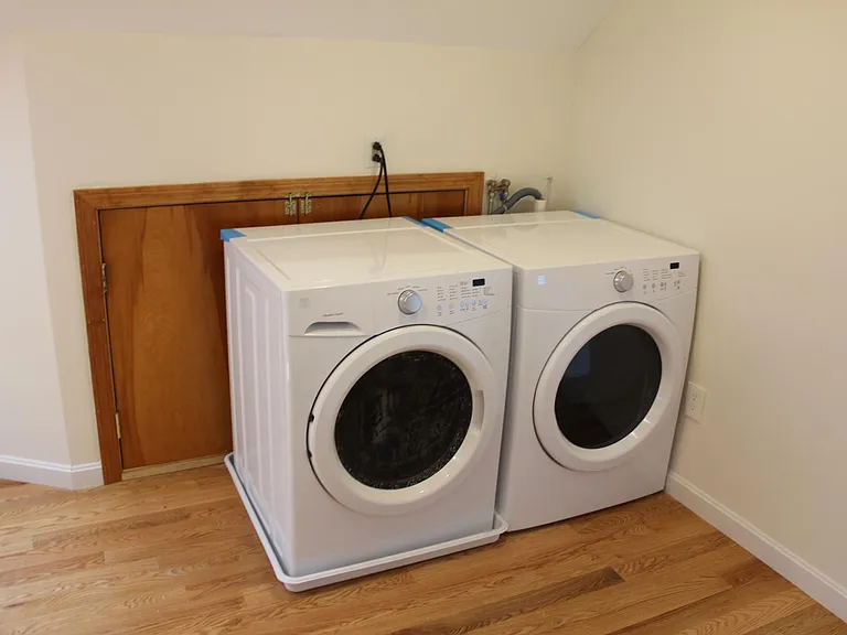 21 Portina Rd #2 — Photo 2