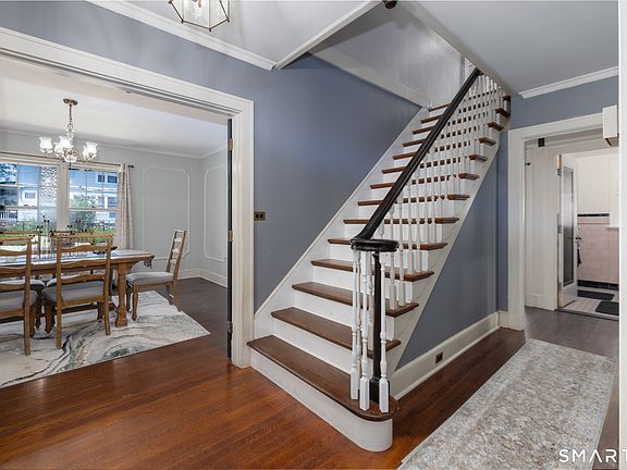4th image of 5 Hillcrest Avenue