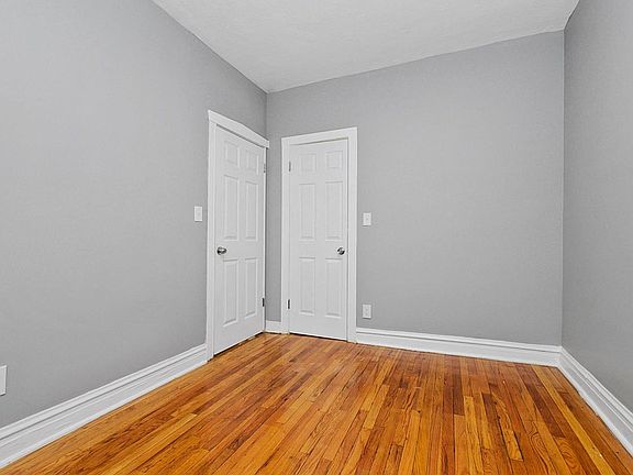 5th image of 7556 S Calumet Ave #320-2