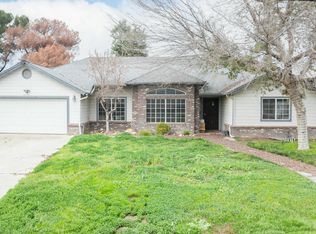 32150 River Island Dr, Springville, CA 93265