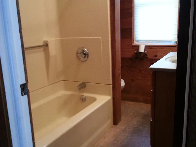 137 Goggin Ln — Photo 8