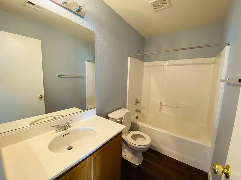 11212 Salentino Ave — Photo 21