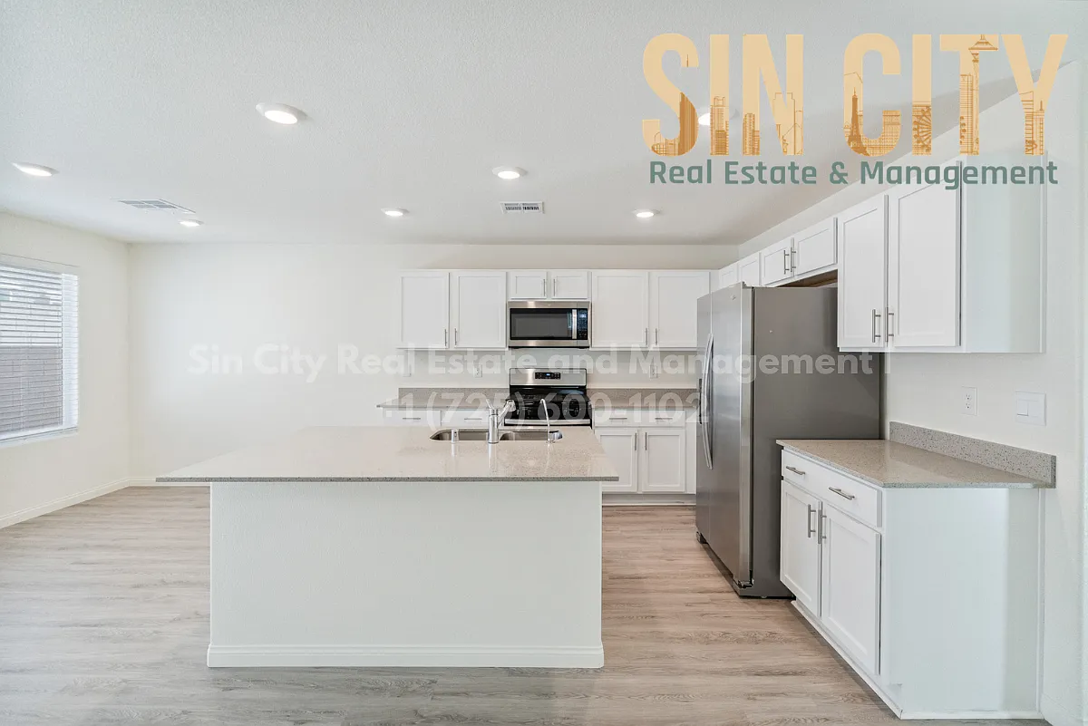 4 bed, 2.5 bath, 1855 sqft, $2,495 — Photo 2