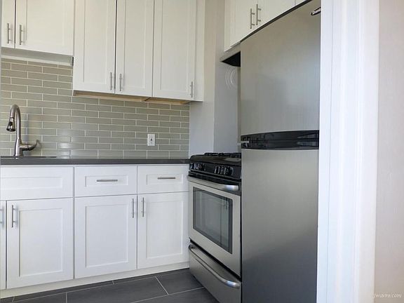 3rd image of 80 Terra Vista Ave #D1