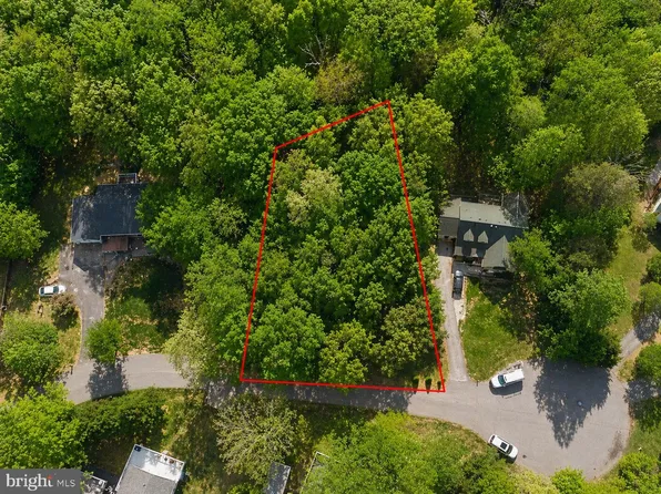 518 Vera Ct, Lusby, MD 20657