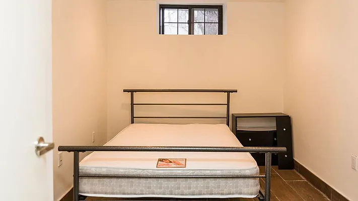 Rented by Nooklyn NYC LLC | media 47