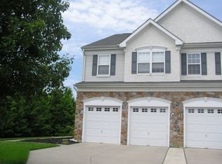 31 Hathaway Ct, Marlton, NJ 08053