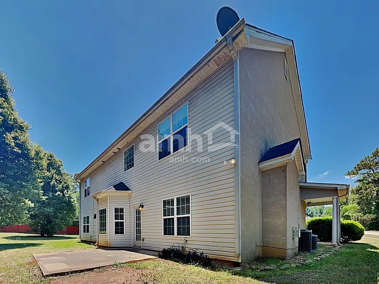 712 Gatwick Ct — Photo 25
