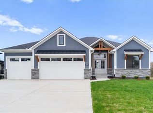 2805 SW Heartland Rd, Lees Summit, MO 64082