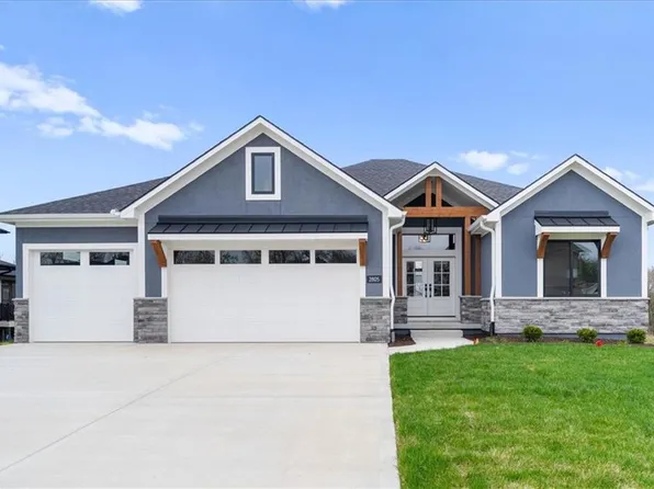 2805 SW Heartland Rd, Lees Summit, MO 64082