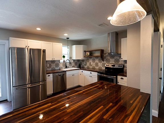 2nd image of 137 N Audrey Cir NW