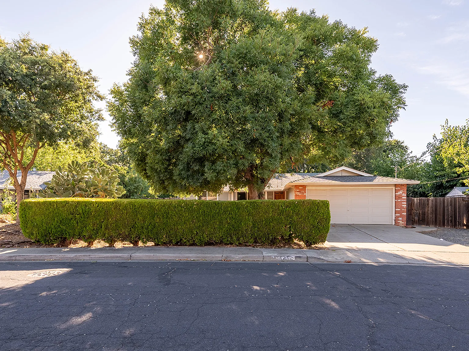 5450 Florida Dr photo 1