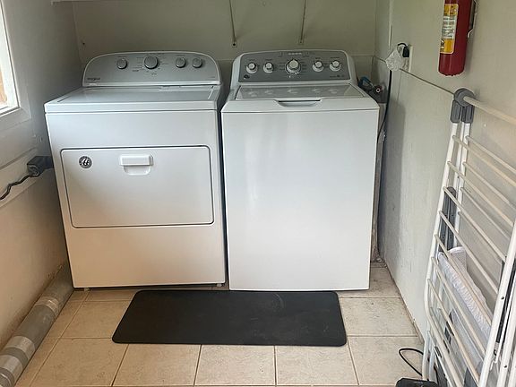 5th image of 729 Stayman St