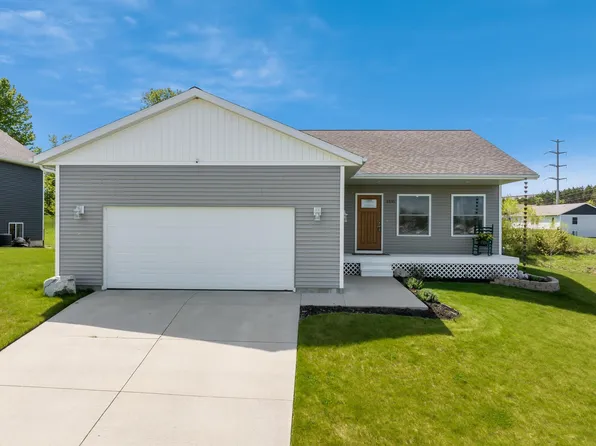 1335 Umber Dr, Traverse City, MI 49696