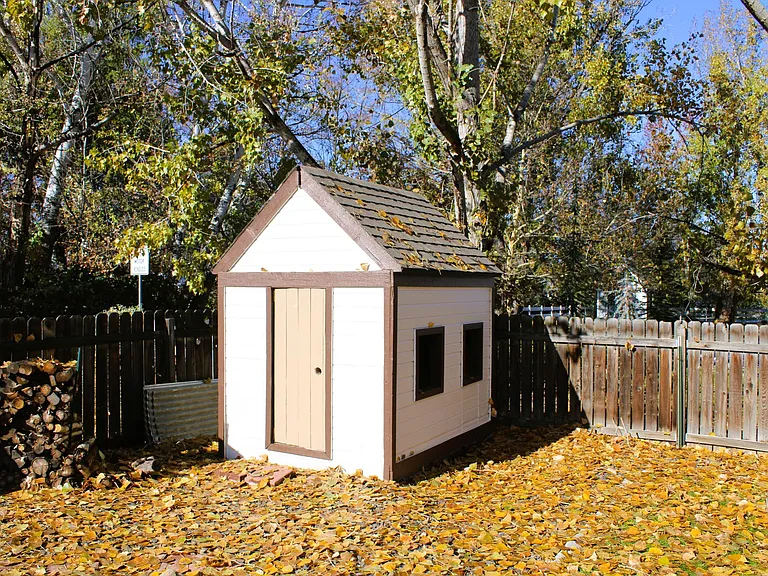 Children's playhouse.