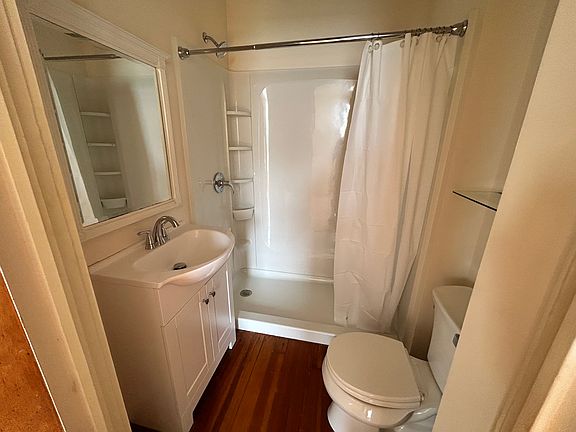 5th image of 73 Cottage St APT 6