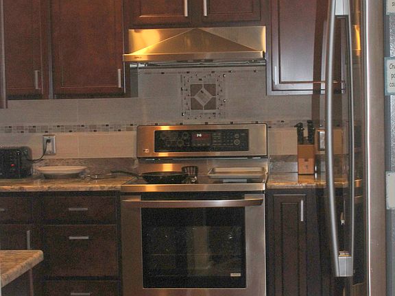 Kitchen view from foyer
