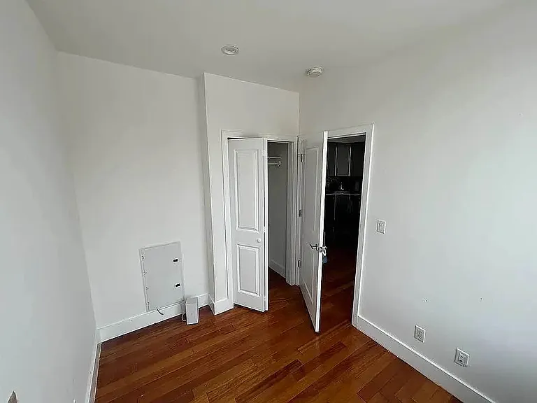 21-34 Broadway #3A — Photo 9