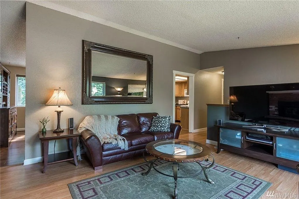 33730 38th Pl SW — Photo 3