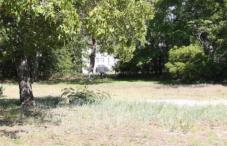 2nd image of 106 NE 25 Street NE