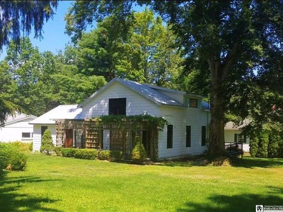 1st image of 40 W Summit St