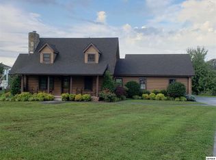 1747 Doc Terry Rd, Dandridge, TN 37725