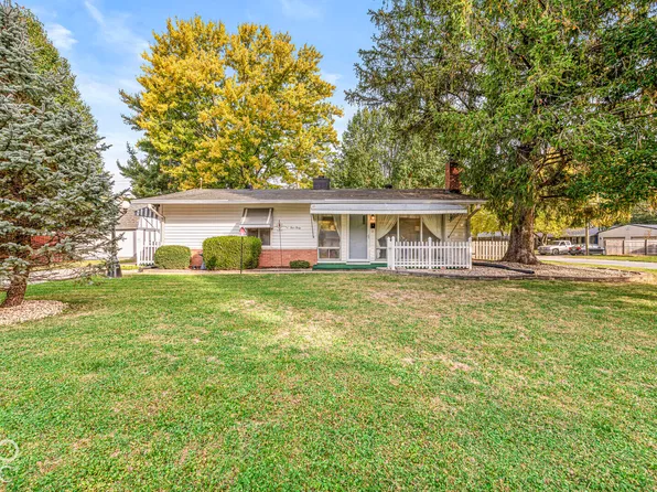 440 Hollybrook Dr, New Whiteland, IN 46184