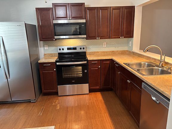4th image of 3002 Queen Anne Ct