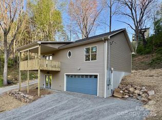 141 Jordan Farm Dr, Waynesville, NC 28786