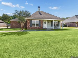 32380 Avants Rd, Walker, LA 70785