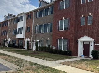 1001 Rye Dr, La Plata, MD 20646